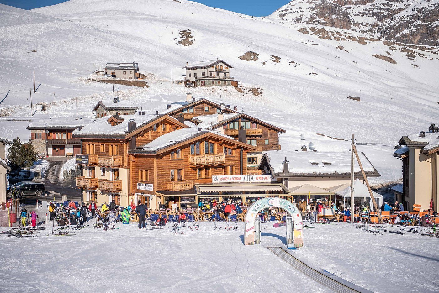 alpino lodge.jpg