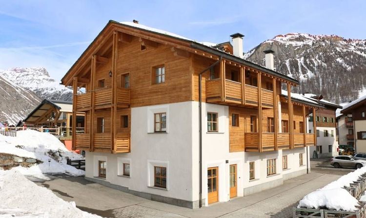 Cassana Apartments