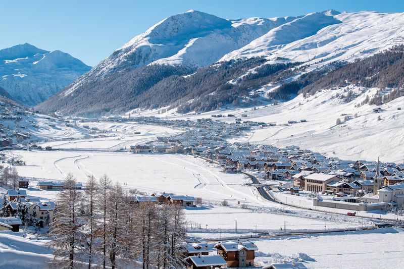 Skiing in Livigno in February: Snow Conditions, Weather & Travel Tips