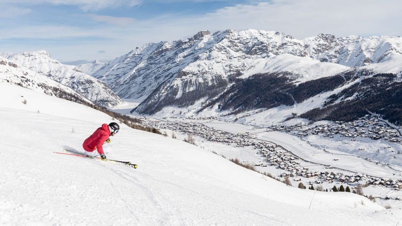 Skiing in Livigno in March: Snow Conditions, Weather & Travel Tips